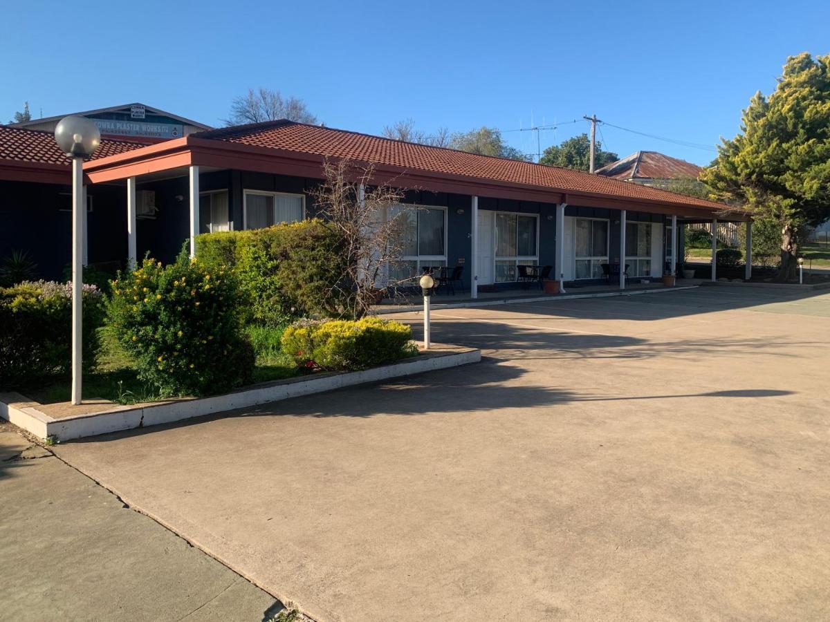 Countryman Motor Inn Cowra Eksteriør bilde